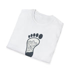 Leave No Trace footprint T-Shirt | Hiking mountain print