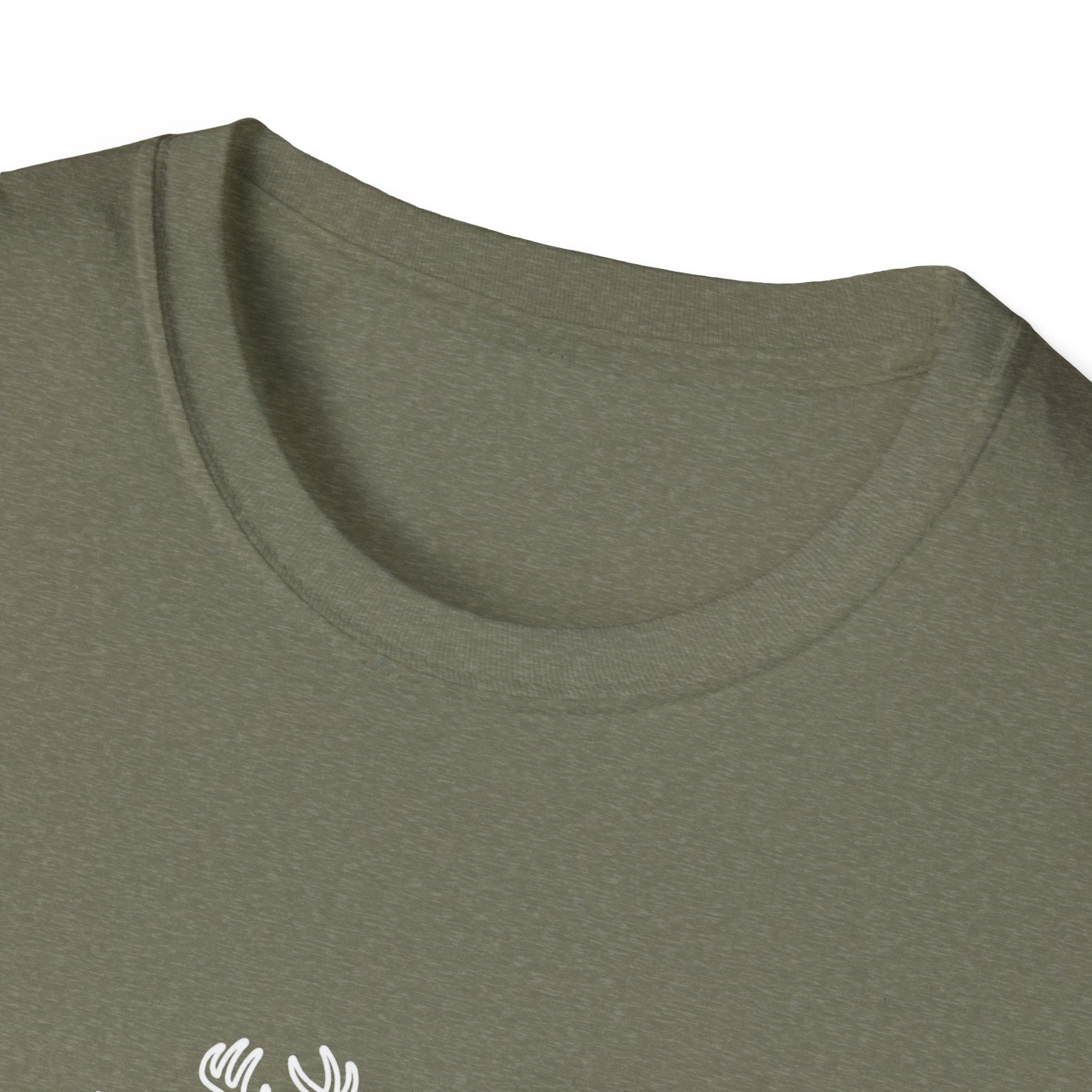 Buck Heartbeat Line T-Shirt | Deer EKG Graphic Tee